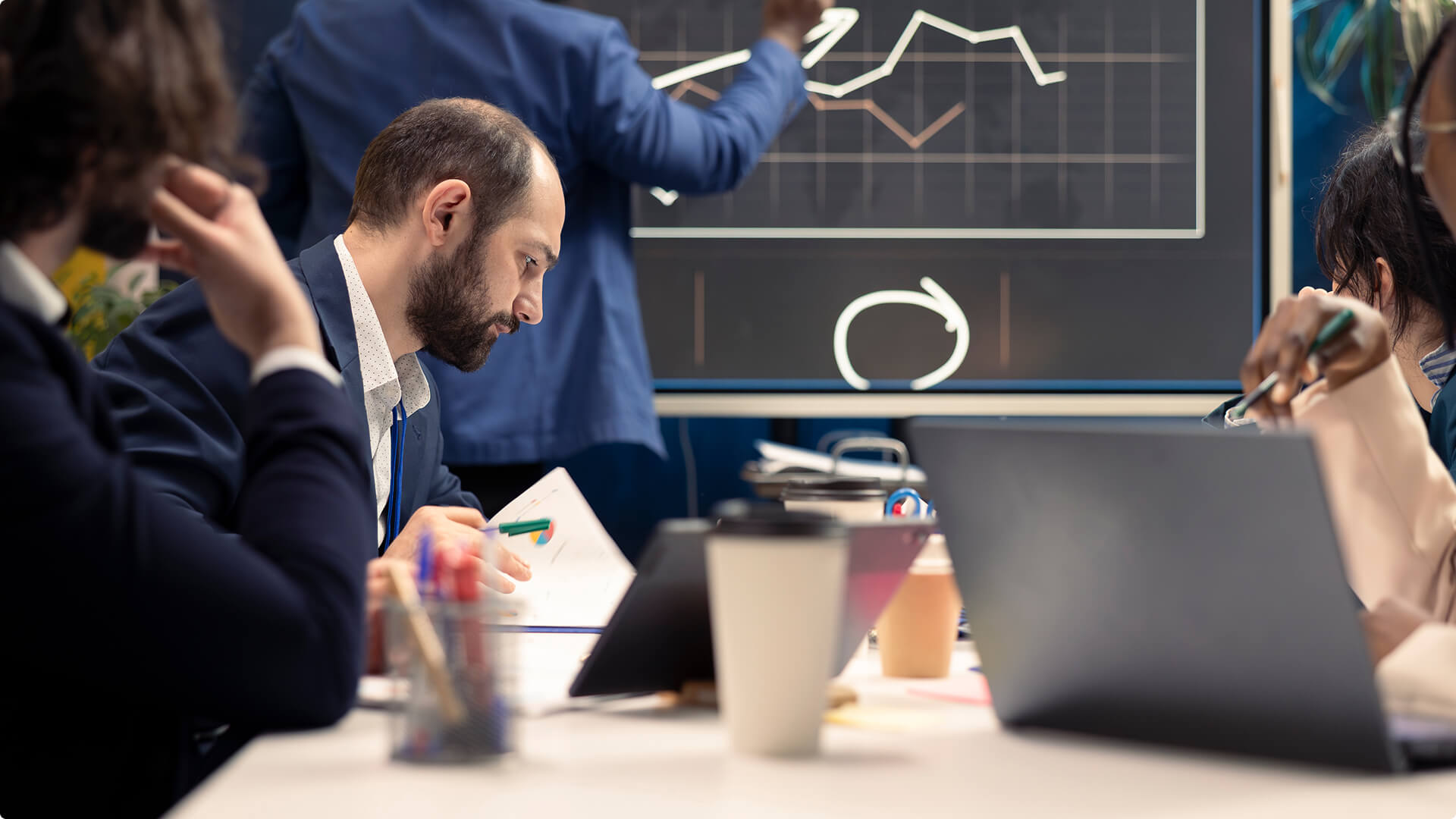 Harnessing Innovation: How Businesses Stay Ahead of the Curve